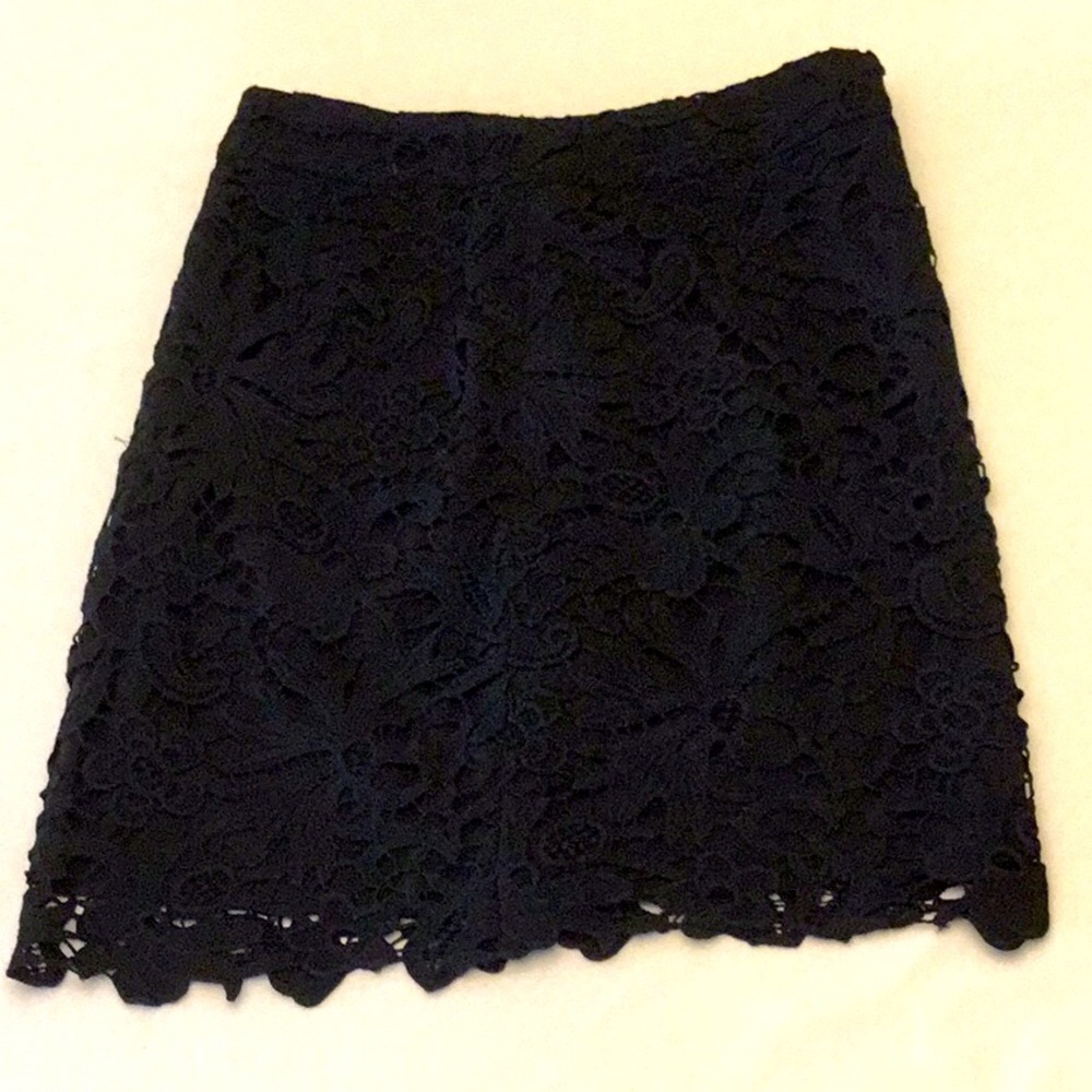 Banana Republic Black Lace Scallop Skirt Size 0
